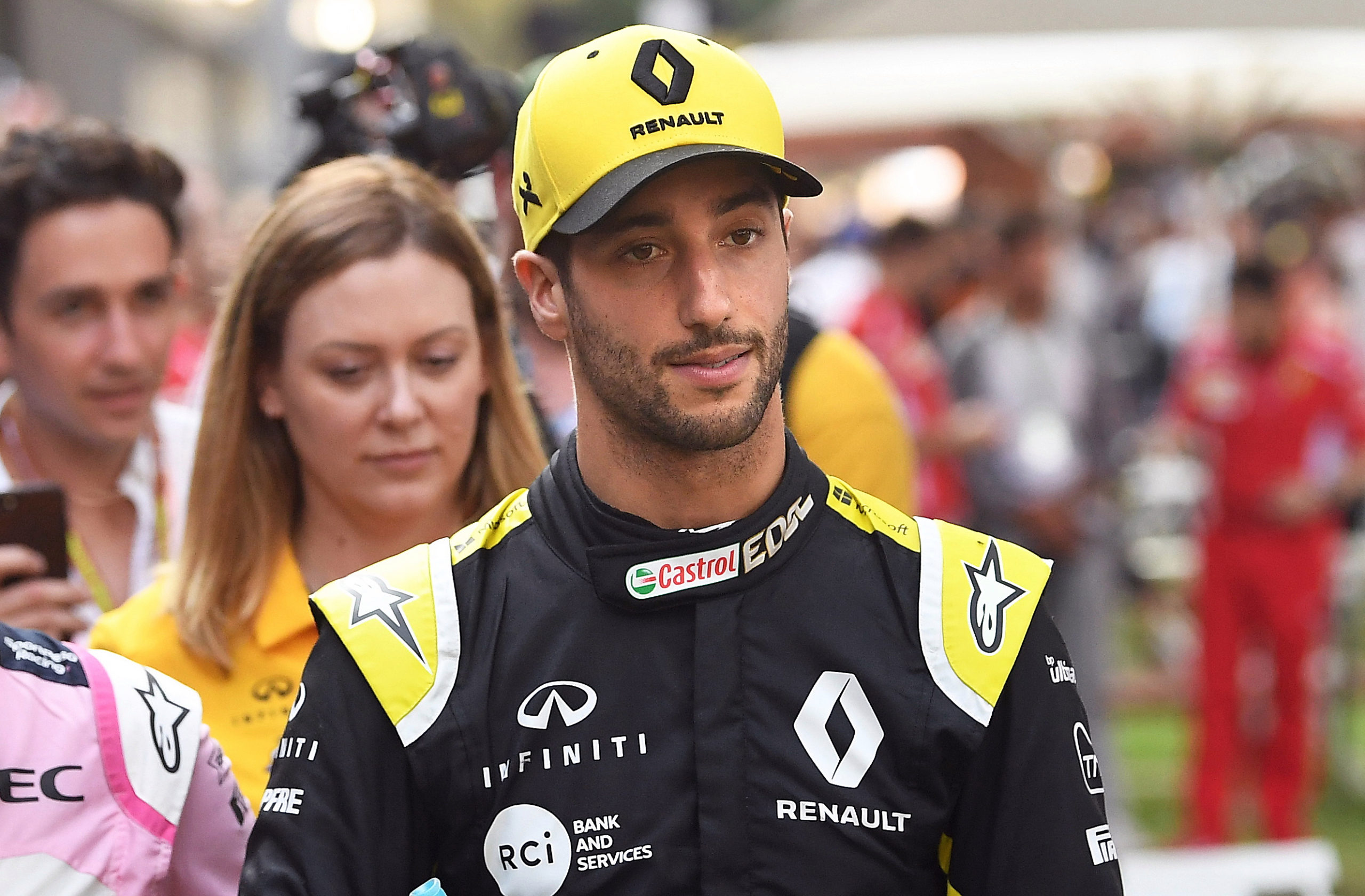 Ricciardo's move from Renault to Mclaren 'bittersweet'