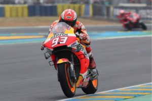 Marquez suffers hand injury in a violent crash in quali