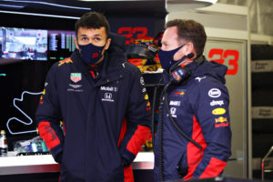 Horner: Albon could spend an year on the bench