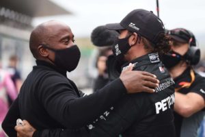 Hamilton's father hints at the seven time World champion's Mercedes contract