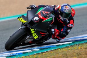 Dovizioso takes Aprilia for a ride for the first time at Jerez