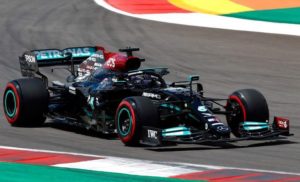 Hamilton takes on Verstappen and tops Portimao FP2