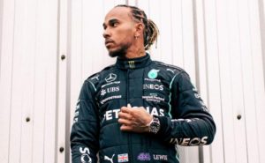 Lewis Hamilton slammed by fans for not posting a twitter tribute for prince Philip