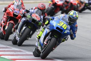 Suzuki more aggressive than Yamaha - Mir