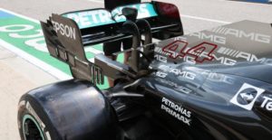 Red Bull wants FIA to inspect Mercedes rear suspension