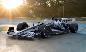 AlphaTauri introduces their 2022 F1 car, the AT03