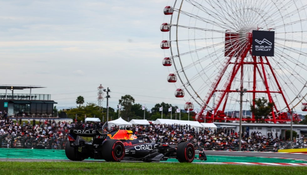 Max Verstappen dominates second practice in Suzuka as Gasly crashes