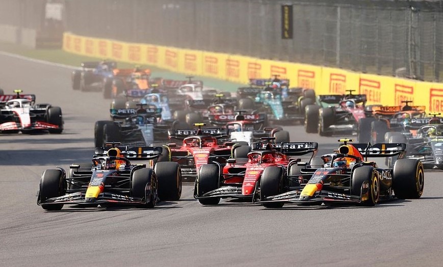 Leclerc summoned by the stewards after lap1 incident in Mexico