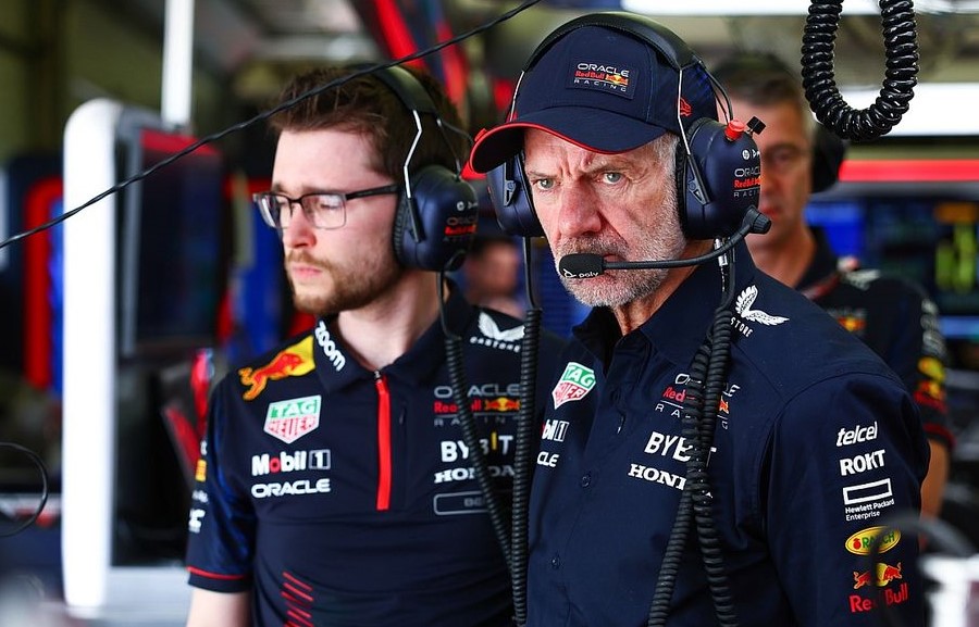 Adrian Newey to retain his role amid rumours and tensions at Red Bull