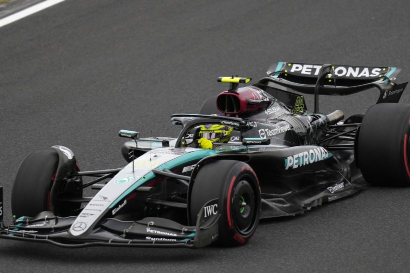 Lewis Hamilton warns Mercedes not to 'mess up' after solid Friday practice