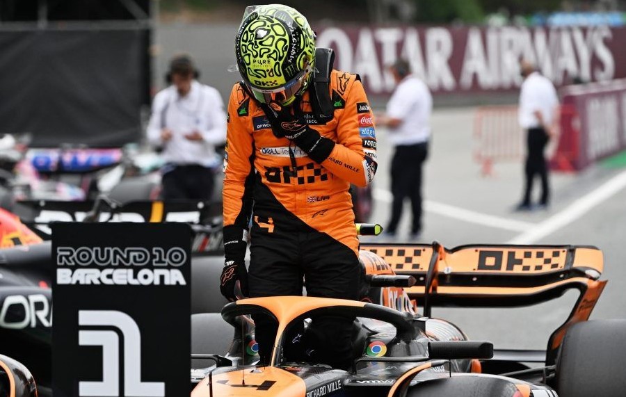 Lando Norris edges Max Verstappen to claim pole for Spanish Grand Prix