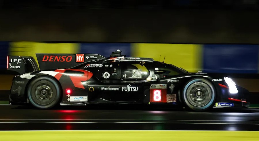 Toyota Gazoo leads rain-neutralized night at Le Mans
