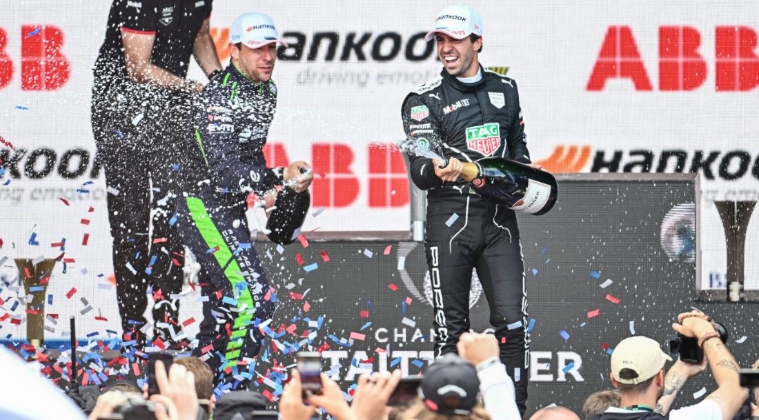 Da Costa charges for Formula E title with a third straight win at Portland E-Prix