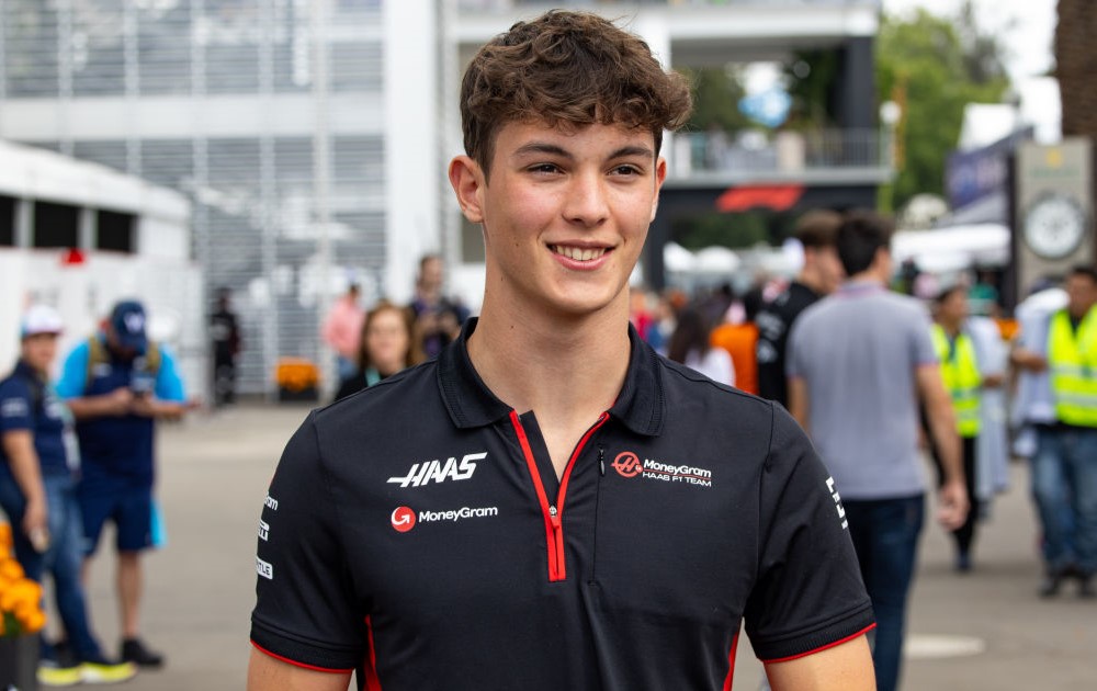 Oliver Bearman signs multi-year contract to drive for Haas from 2025 F1