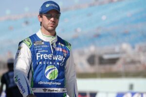 Daniel Suarez signs extension with Trackhouse Racing, Freeway renews sponsorship