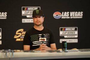 NASCAR champion Kurt Busch arrested for drunk driving, issues apology