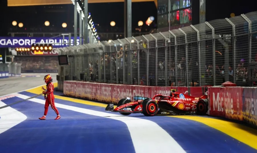 Carlos Sainz handed fine after crossing live track during Singapore qualifying