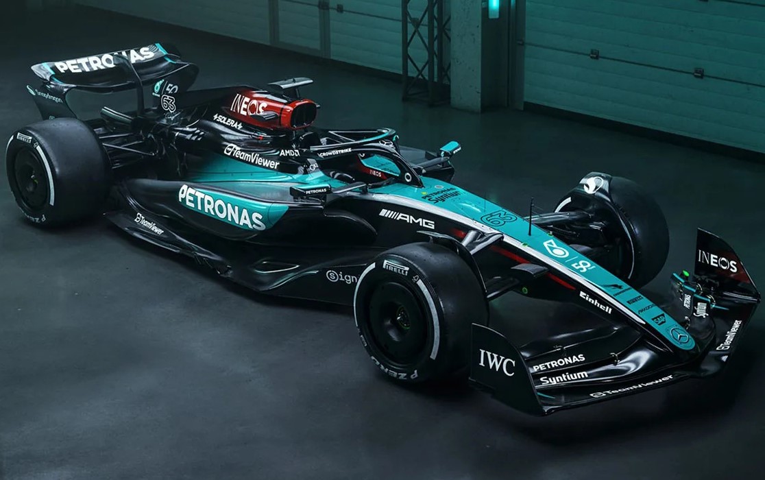 Mercedes unveils stunning one-off livery for 2024 Singapore Grand Prix