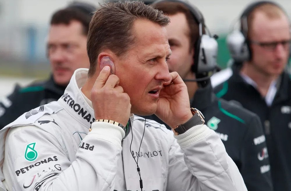 Details on how Michael Schumacher communicates emerge after attending daughter's wedding