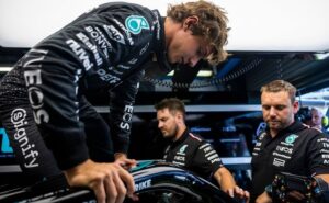 Kimi Antonelli returns to Mercedes F1 seat for Mexico City Grand Prix FP1