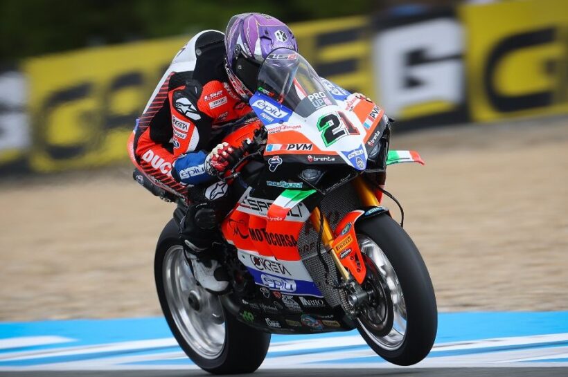 Michael Ruben Rinaldi tops second practice for Jerez WorldSBK ahead of Bulega