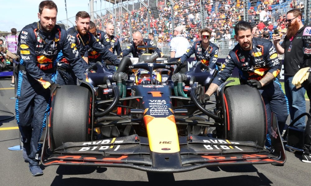 Red Bull under FIA's radar over illegal front bib ride height trick