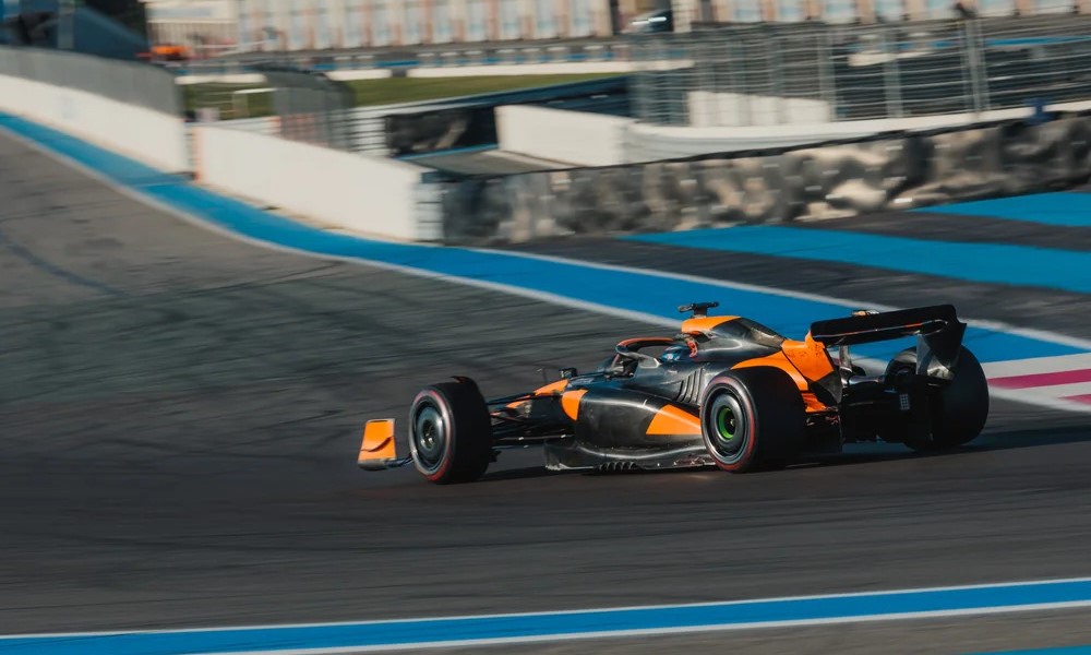 Nyck de Vries return to F1 happens in surprise private test with McLaren