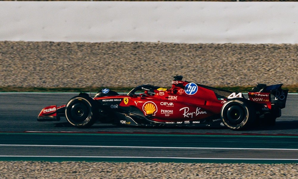 Hamilton's Ferrari testing crash,2025 F1,Ferrari