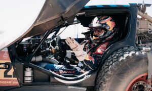 Carlos Sainz Sr withdraws from Dakar Rally 2025 after irrepairable damage to his Ford Raptor following crash