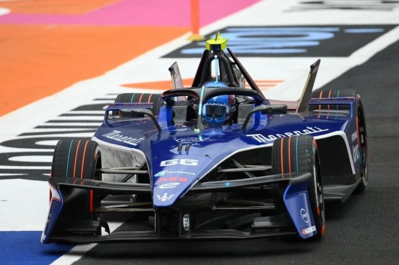 Mexico City E-Prix 2025: Jake Hughes fastest in wet second practice