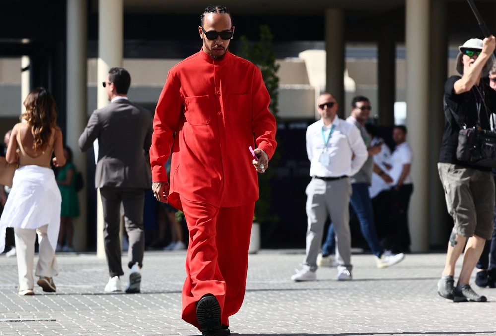 Lewis Hamilton makes first social media post as official Ferrari F1 driver