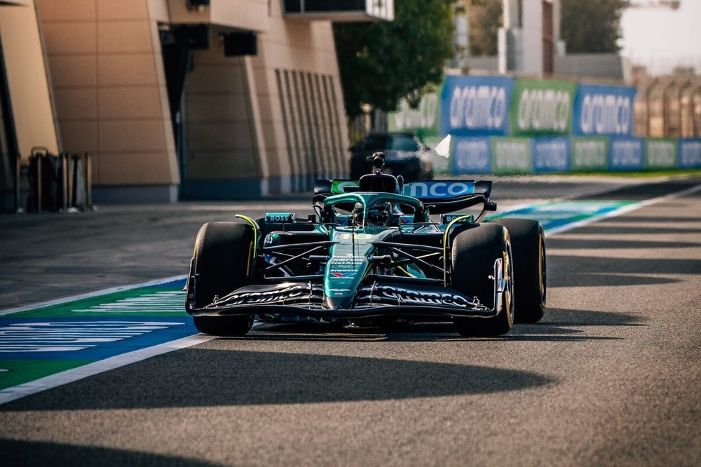 Aston Martin AMR25,track debut,2025 F1,Bahrain International Circuit