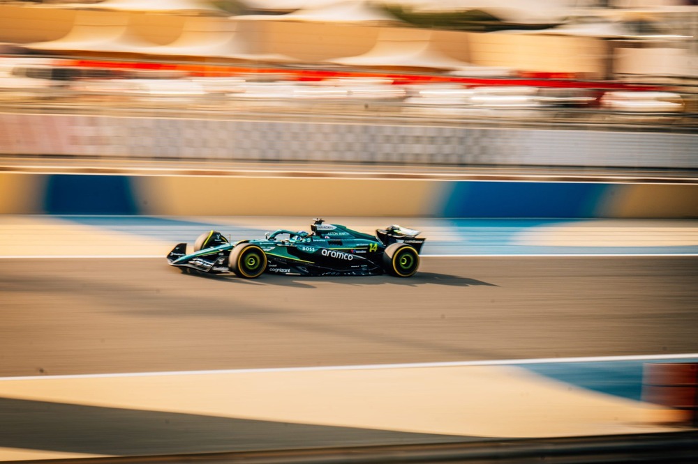 Aston Martin AMR25,track debut,2025 F1,Bahrain International Circuit