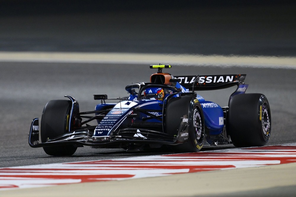 Carlos Sainz 2025 Bahrain F1 testing Day 2