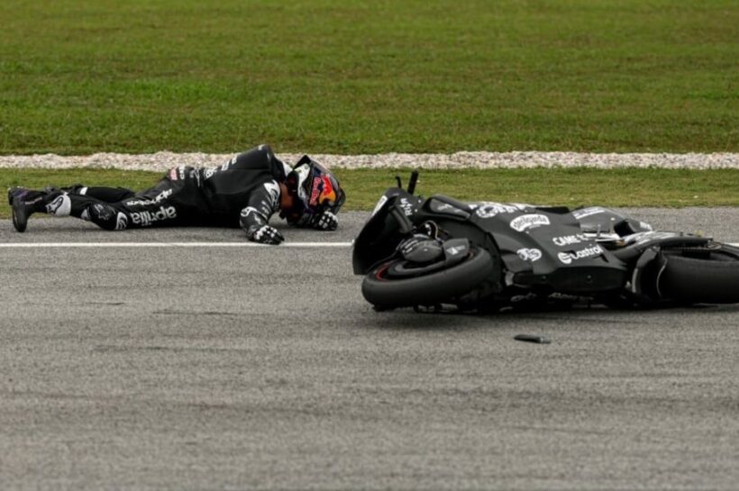 Jorge Martin fractures Sepang MotoGP test 2025