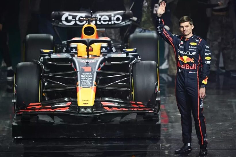 Max Verstappen and Christian Horner booing F1 75