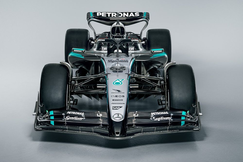 Mercedes W16 2025 F1