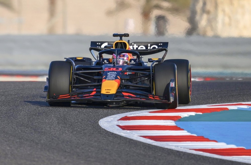 Red Bull RB21 debut,2025 F1 Bahrain pre-season testing,Verstappen