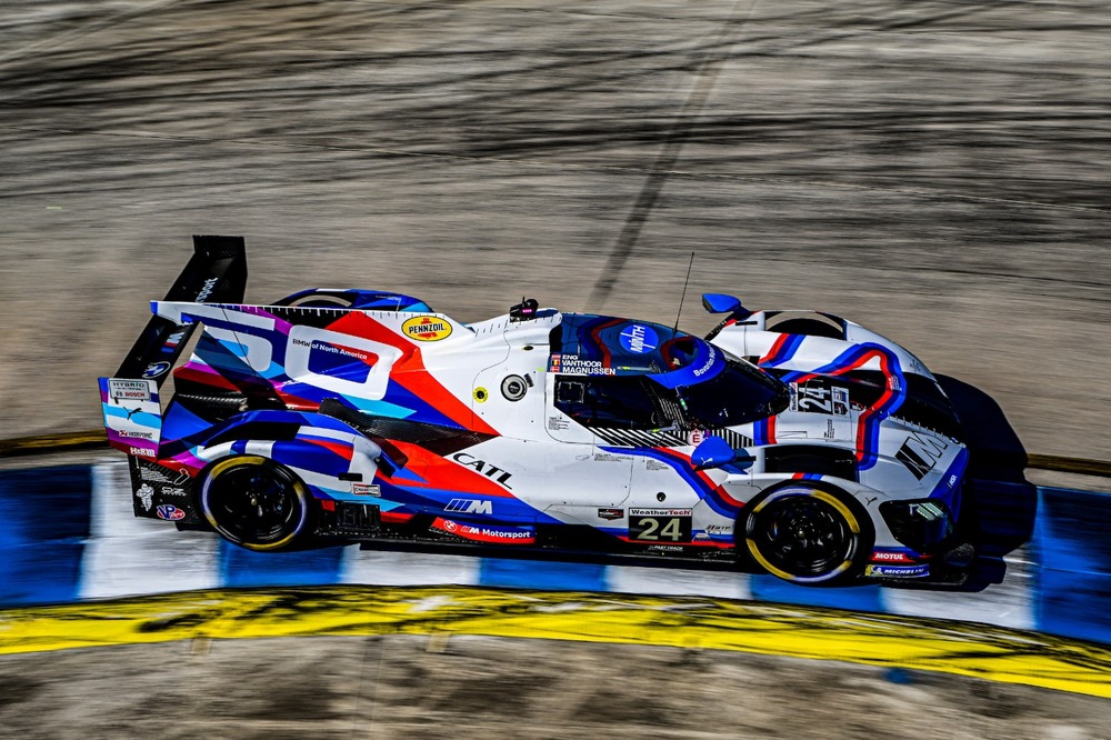 Sebring 12 Hours pole position,2025 IMSA,Dries Vanthoor,BMW M Team RLL