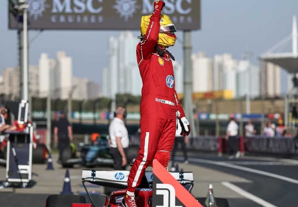 Lewis Hamilton Chinese GP Sprint pole Ferrari