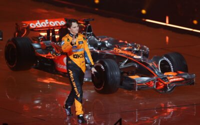 Piastri's multi-year contract extension McLaren 2025 F1