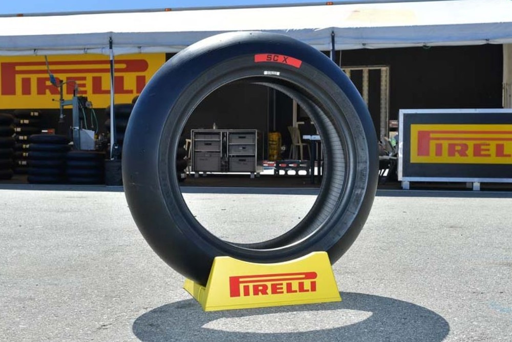 Pirelli MotoGP tyre supplier 2027