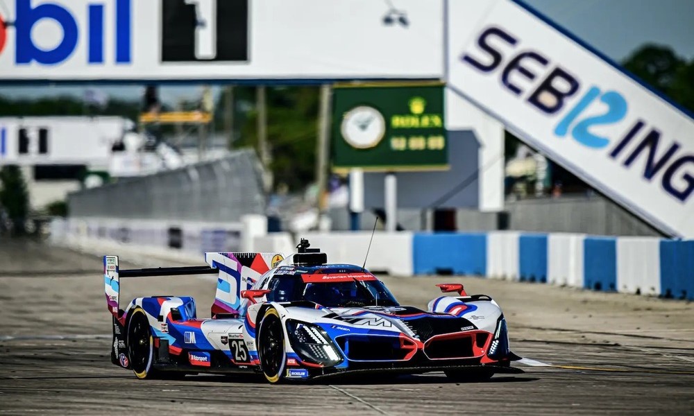 IMSA Sebring 2025 Sheldon van der Linde BMW